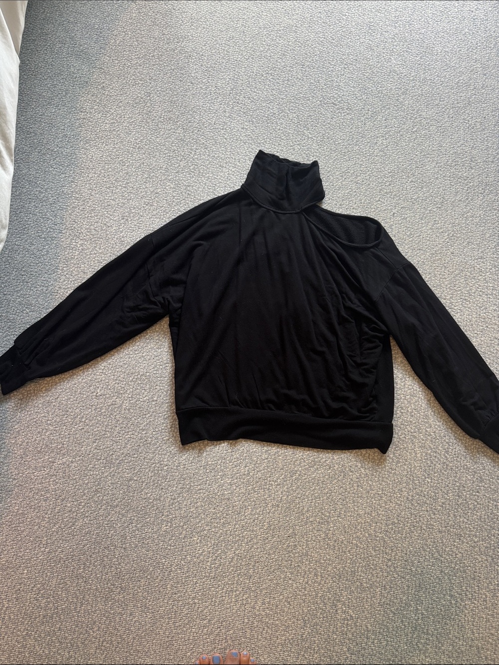 Express Black Cold-Shoulder Long Sleeve Top